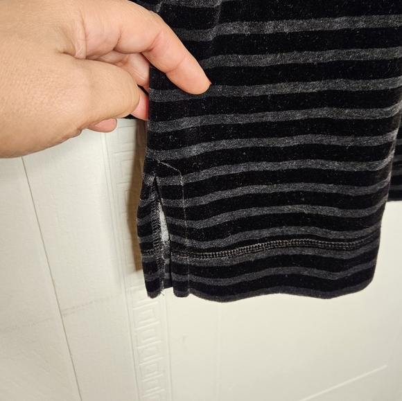 Talbots Plus Luxe Velour V Neck Long Sleeve Black Gray Striped Tunic Sz 1X EUC - Picture 5 of 11